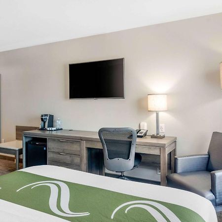 פרדריקטון Quality Inn & Suites Amsterdam מראה חיצוני תמונה
