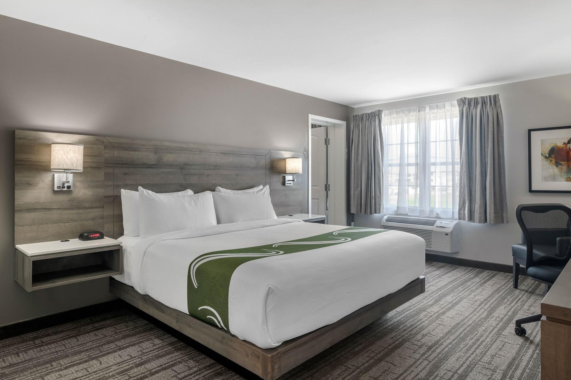 פרדריקטון Quality Inn & Suites Amsterdam מראה חיצוני תמונה