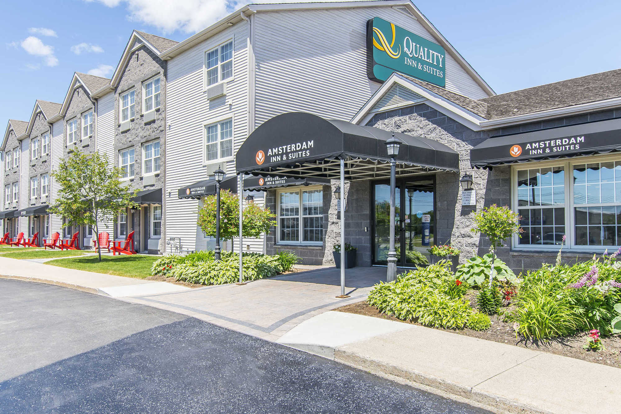פרדריקטון Quality Inn & Suites Amsterdam מראה חיצוני תמונה