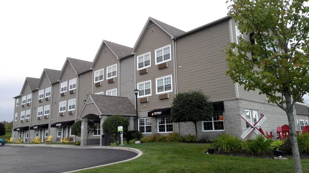 פרדריקטון Quality Inn & Suites Amsterdam מראה חיצוני תמונה
